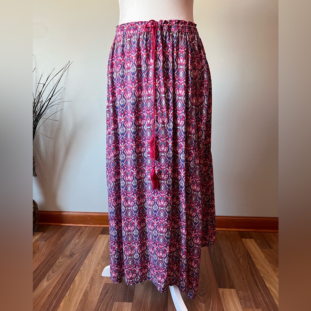 Hollister Pink and Navy Patterned Maxi Skirt